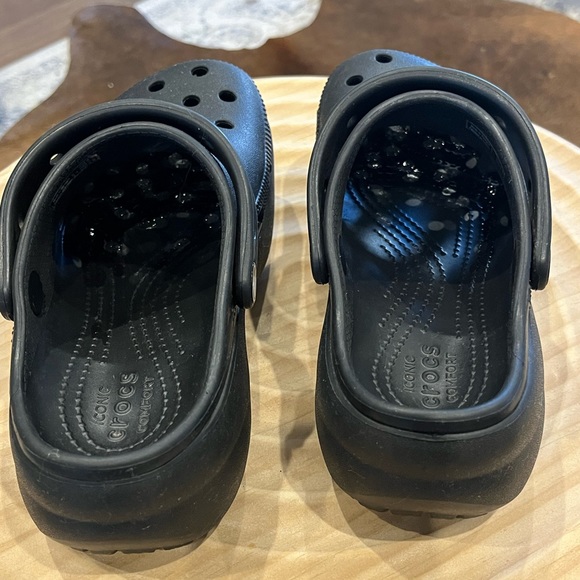 🐊 CROCS Classic Womens Black Platform Clogs 🖤 - Picture 9 of 11